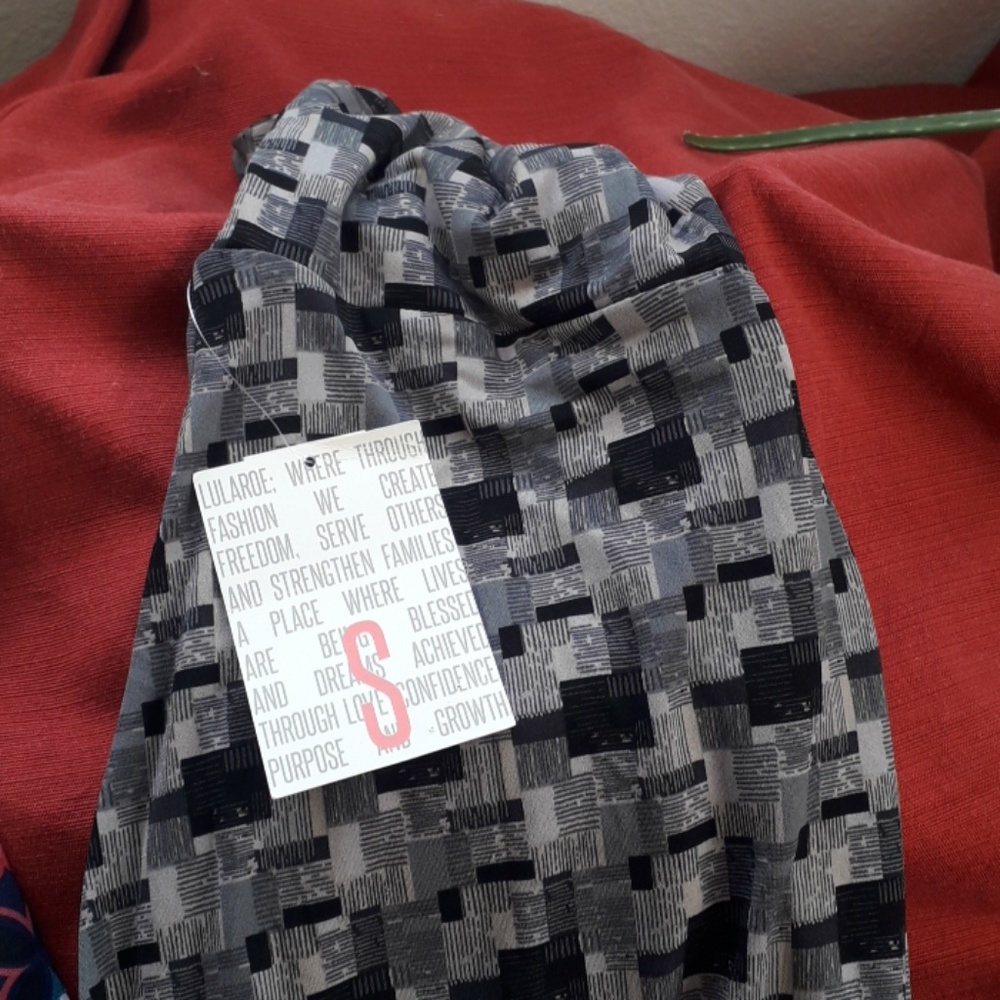 Mixed Bundle of 3 Lularoe Maxi Skirts - Picture 7 of 8